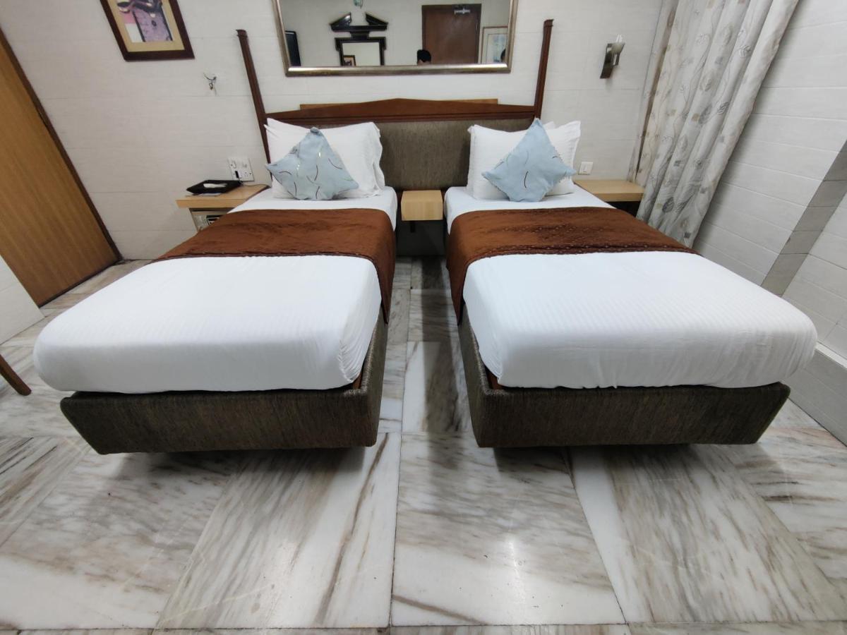 Capital Hotel Bombay Extérieur photo